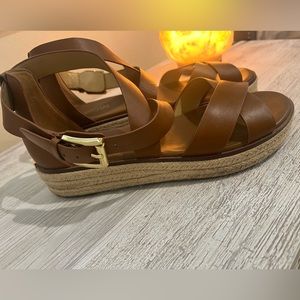 Platform sandals